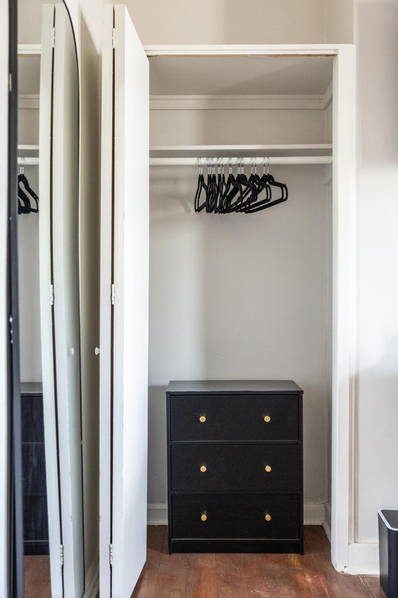 克里夫兰Mid-Century Modern Retreat In Little Italy公寓 外观 照片