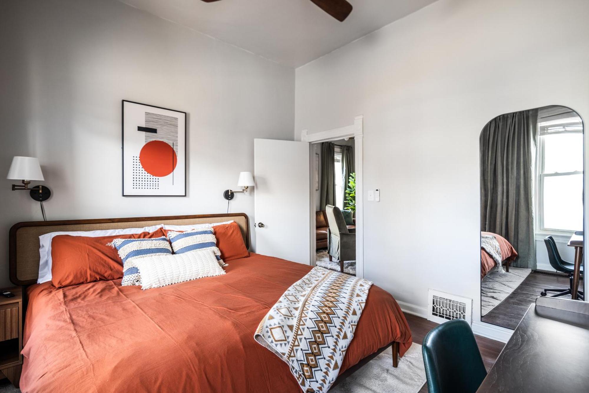 克里夫兰Mid-Century Modern Retreat In Little Italy公寓 外观 照片